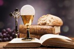 Cytat dnia Chleb i wino – z wielu produktów Śródziemnomorza, stanowiących codzienny pokarm, Jezus wybiera właśnie te dwa, bez których tamtejsi ludzie obyć się nie mogą. Chleb i wino mają stać się nie […]