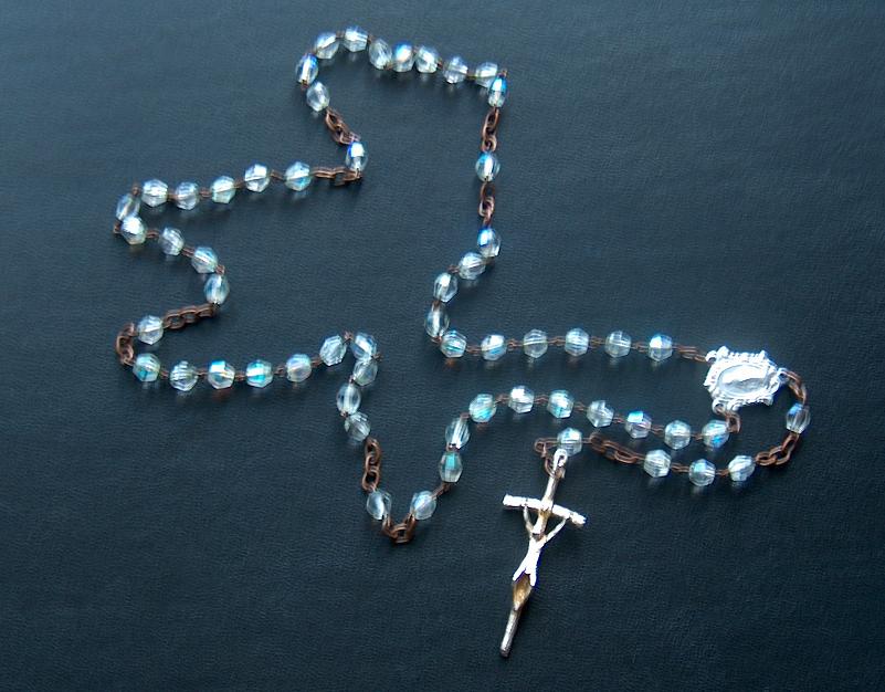 Jak Odmawiać Różaniec Krok Po Kroku Uważa się, że modlitwa różańcowa