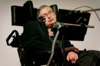 Zmarł Stephen Hawking, niepełnosprawny astrofizyk, który ostatnimi czasy opowiadał żałosne dyrdymały, jakoby ludzie musieli w ciągu 100 lat opuścić ziemię, gdyż grozi ludzkiej rasie wyginięcie. Szkoda, że nie nakreślił w […]