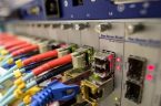 Amerykańska firma Corning Optical Communications, producent światłowodów otrzyma 366 mln zł na inwestycję w Mszczonowie. Tyle ma kosztować wybudowanie zakładu mającego zatrudnić 240 osób. Amerykanie mają już jeden kompleks produkcyjny pod […]