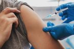 (…)żadna ze szczepionek nie została jeszcze poddana odpowiednim testom. W przypadku wielu z nich całkowicie pominięto wczesne etapy badań, a późne badania na ludziach albo nie zostały zrecenzowane, albo nie […]