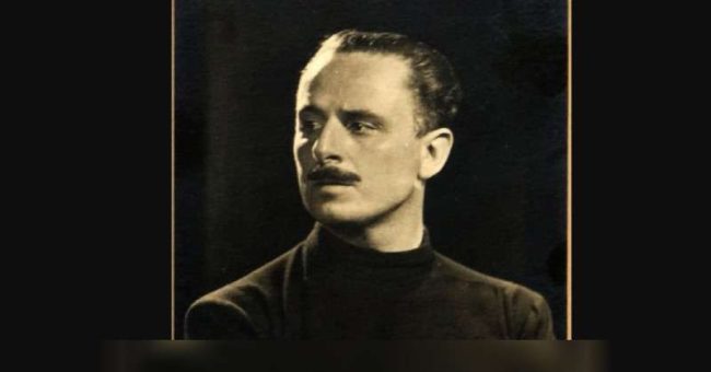 „Pomimo wszystkich różnic, bolszewizm i faszyzm mają dwie wspólne, wybitne cechy. Oba podkreślają podstawową potrzebę świadomego planowania przyszłości w skali całego kraju”. Ale potem napisał: „Czy nam się to podoba, [&hellip;]