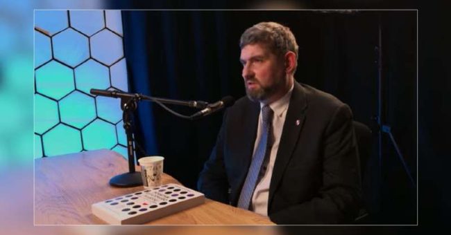 Czy kondycja współczesnego społeczeństwa polskiego jest wyłącznie wynikiem wydarzeń ostatnich lat, czy raczej skutkiem procesów i polityk prowadzonych przez dziesięciolecia, a nawet stulecia? Jak decyzje polityczne, zmiany ustrojowe i kierunki [&hellip;]