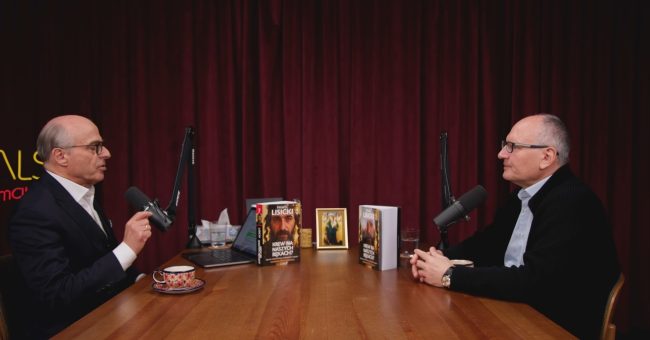 Paweł Lisicki, demaskuje fundamenty „ideologii holokaustionizmu”. Obnaża również niewygodne fakty historyczne i punktuje teologiczną uległość hierarchów Kościoła Katolickiego. Zanim Szanowny słuchacz “odpali” audycję – niespodzianka: autorka niesławnego listu KEP “wiceprzewodnicząca [&hellip;]