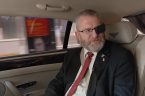 Jak się nie ma własnego, niepodległego państwa, no to ma się cudze, silnie obecne na naszym terytorium, przemieniające nasze terytorium w żerowisko, w paśnik dla cwaniaków, no i żeby to [&hellip;]