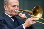 Ballada o Ukraińcu Niedługo z okupantami będziemy mogli walczyć tylko satyrą. Na razie robią nas w trąbę. Uważam, że taka produkcja czasami lepiej trafia niż nadęte dysertacje..
