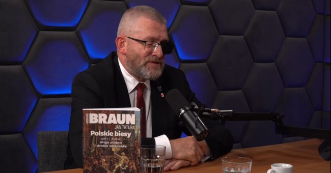 O szemranych początkach polskiej łże elity Świetna gawęda historyczna Grzegorza Brauna o początkach polskiej łże elity w XVIII wieku W tych dawniejszych czasach inteligencja, więc ta taka pseudoelitarność, właśnie sięgająca [&hellip;]