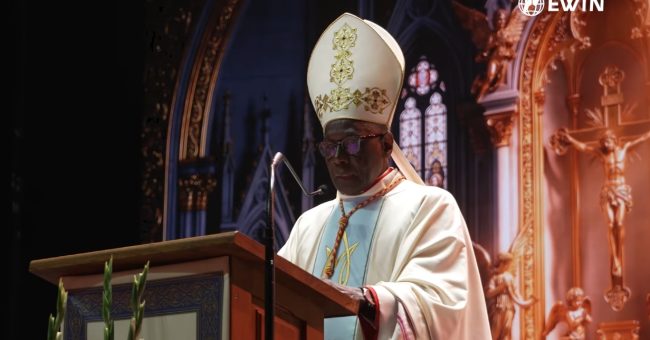 Kardynał Robert Sarah w poruszającym kazaniu o Polsce Kardynał Robert Sarah wygłosił poruszające rozważanie o duchowej walce z Apokalipsy, bohaterstwie ks. Ignacego Skorupki oraz kryzysie sacrum. Słowa te padły 15 [&hellip;]