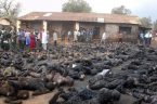 Najpierw: http://injustices.in/fuel-tanker-overturned-and-exploded/ potem http://neocrusader.com/muslim-holocaust-of-christians/ http://www.loonwatch.com/2011/10/fake-nigerian-christians-burnt-alive-photo-resurfaces-on-facebook/     “This is a brutal example of how far the struggle between Muslims and Catholics in Nigeria has reached. “And where are the International […]